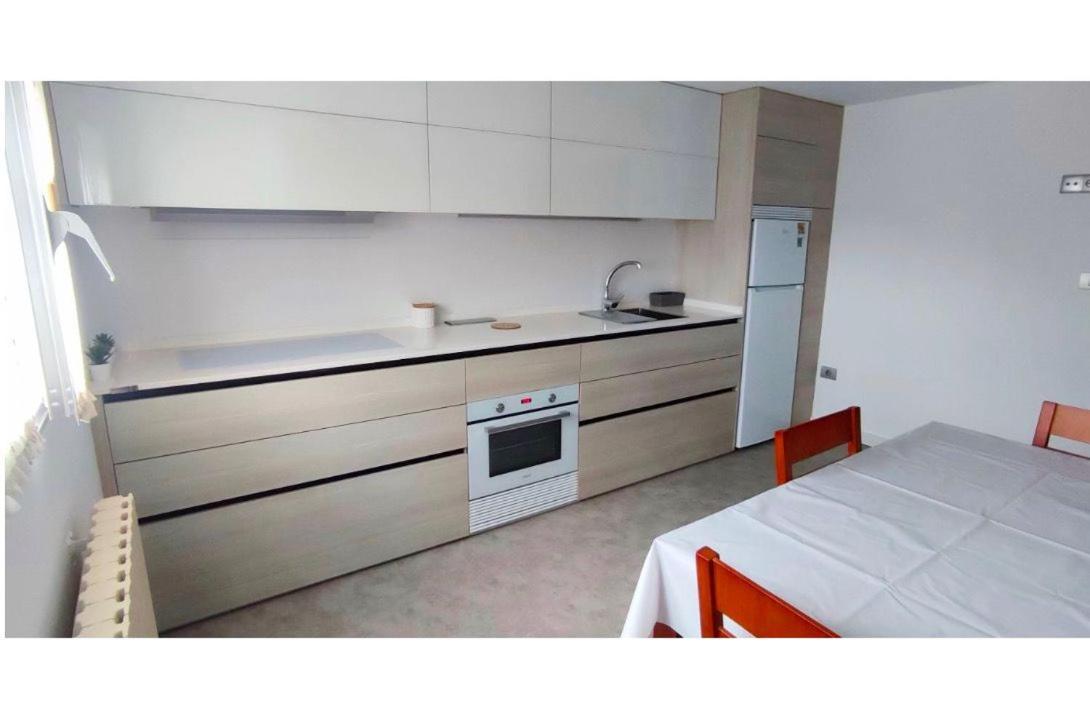 Acogedor Atico Cerca Del Mar By Bebalmy Apartment O Grove Bagian luar foto